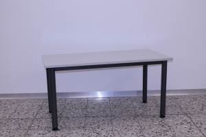 Schreibtisch