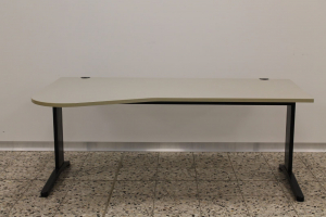 Schreibtisch