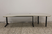 Schreibtisch